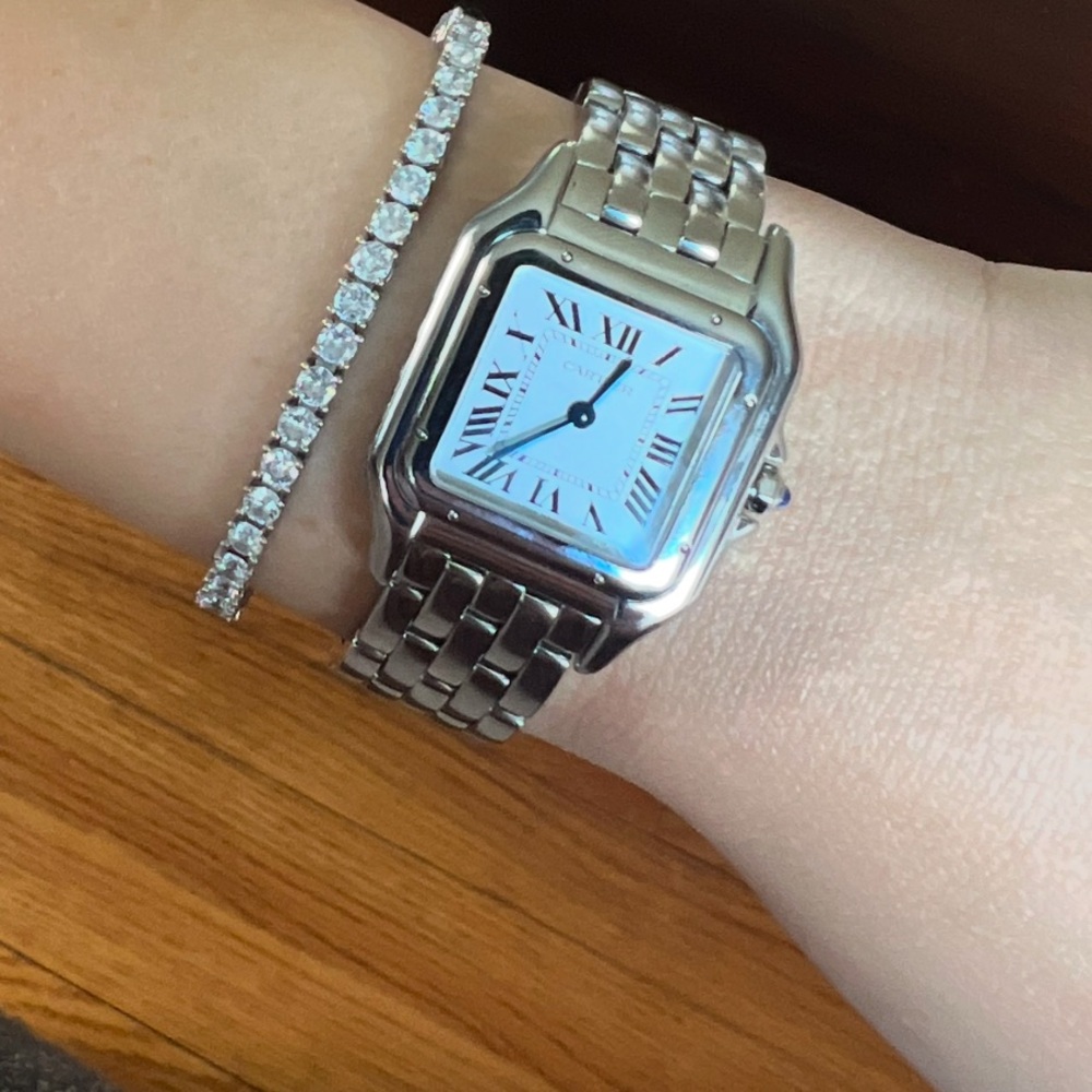 Carter watch like new only worn a handful of times. Plus box and papers